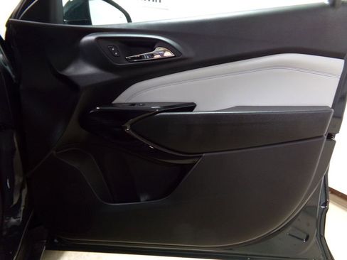 New 2025 Chevrolet Trax LT w/ Driver Confidence Package image 7