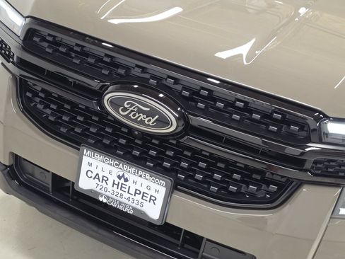 Used 2025 Ford Ranger Lariat w/ Black Appearance Package AWD/4WD image 45