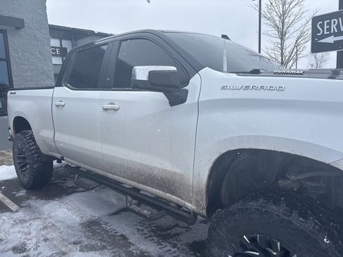Used 2021 Chevrolet Silverado 1500 LT image 33