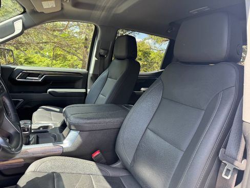 Used 2024 Chevrolet Silverado 1500 LTZ AWD/4WD image 11