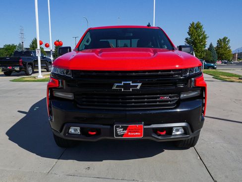 Used 2020 Chevrolet Silverado 1500 LT Trail Boss AWD/4WD image 3