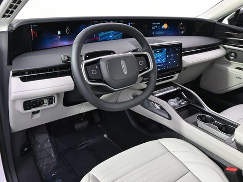 New 2026 Lincoln Nautilus Reserve w/ Jet Appearance Package AWD/4WD image 12