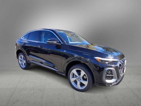New 2025 Audi Q5 Premium Plus image 2