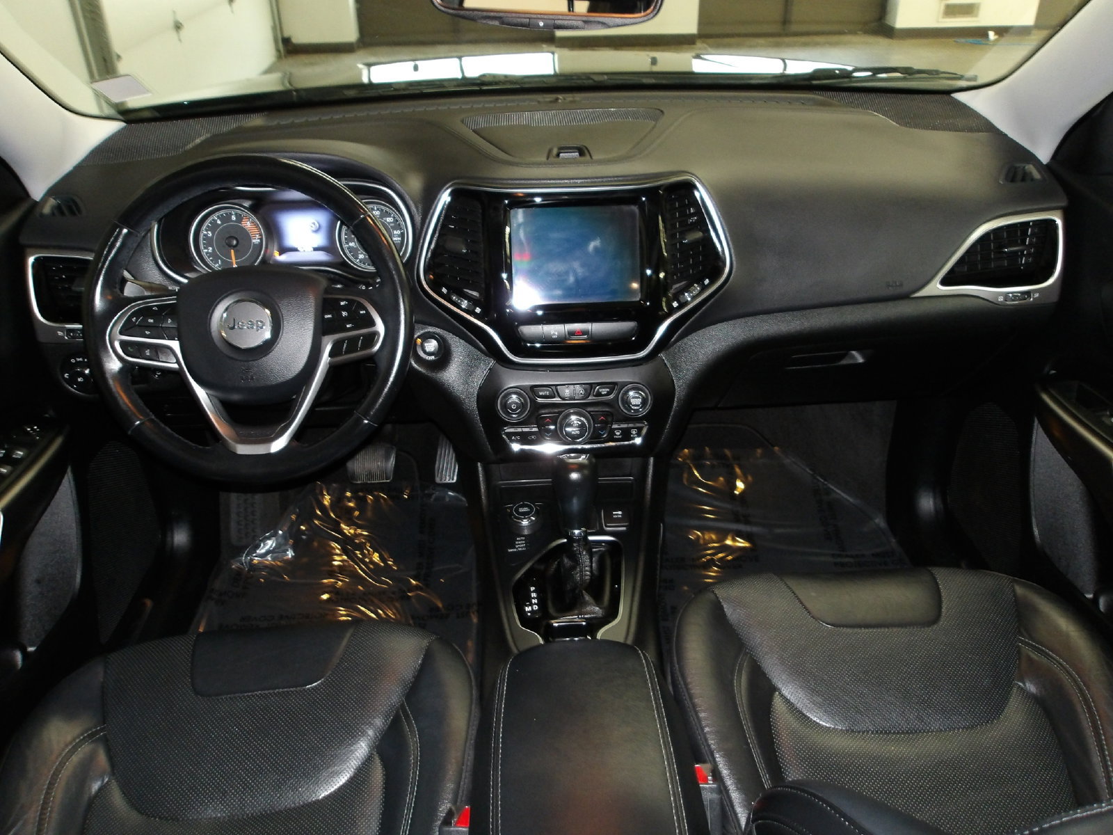 Used 2020 Jeep Cherokee Limited AWD/4WD image 12