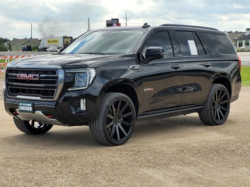 Used 2022 GMC Yukon AT4 image 3