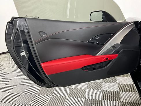 Used 2016 Chevrolet Corvette Stingray Coupe w/ 2LT Preferred Equipment Group image 17