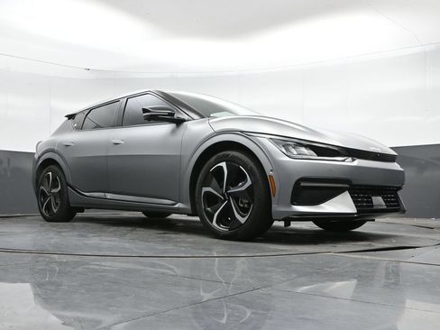 Used 2022 Kia EV6 GT-Line w/ GT-Line Suede Seat Package AWD/4WD image 41