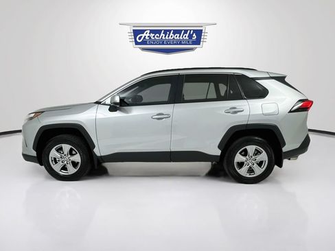 Used 2025 Toyota RAV4 XLE w/ Convenience Package AWD/4WD image 5