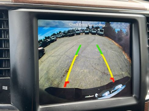Used 2018 RAM 1500 Laramie AWD/4WD image 18