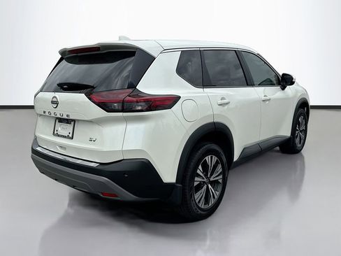 Used 2023 Nissan Rogue SV image 7