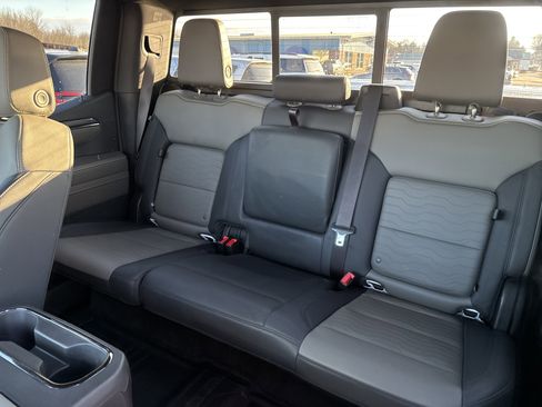 Used 2024 Chevrolet Silverado 1500 ZR2 w/ Technology Package image 13