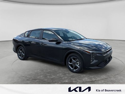 New 2026 Kia K4 FWD image 3