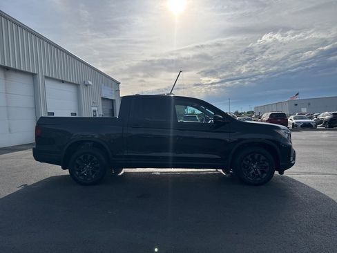 Used 2023 Honda Ridgeline Sport image 8