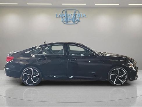Used 2022 Honda Accord Sport image 7