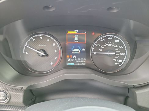 Used 2021 Subaru Forester AWD/4WD image 32