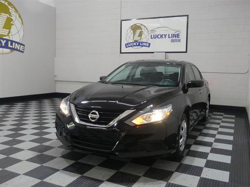 Used 2017 Nissan Altima 2.5 S w/ Power Driver Seat Package FWD image 4