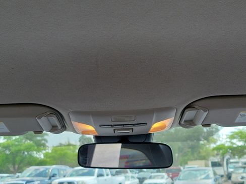 Used 2021 Toyota Corolla LE w/ LE Convenience Package image 19