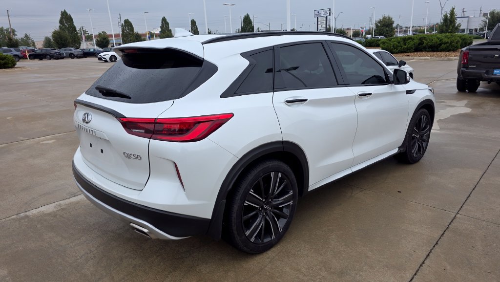 Used 2023 INFINITI QX50 Sensory AWD/4WD image 5