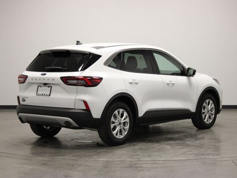 Used 2024 Ford Escape Active FWD image 8