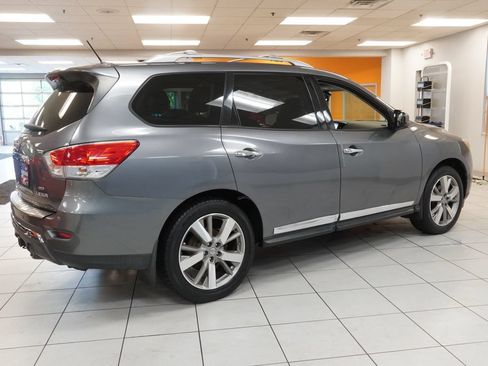 Used 2016 Nissan Pathfinder Platinum AWD/4WD image 14