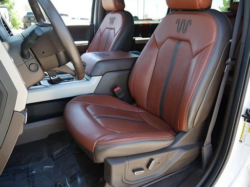 Used 2018 Ford F150 King Ranch w/ Equipment Group 601A Luxury AWD/4WD image 15