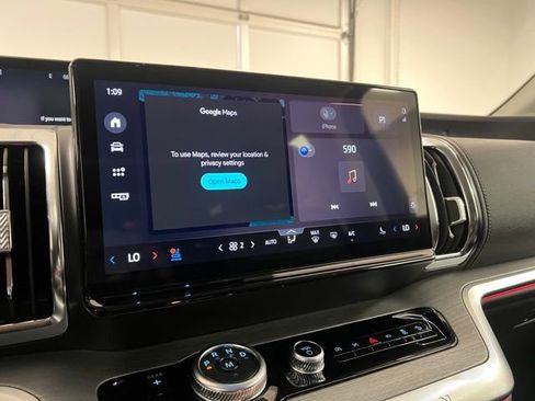 Used 2025 Ford Expedition Max Platinum image 34