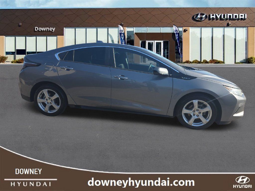Used 2018 Chevrolet Volt LT FWD image 6