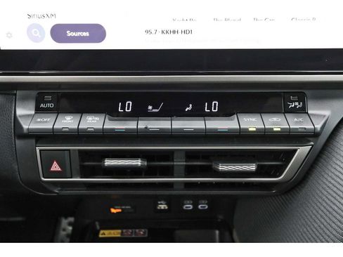 Used 2025 Toyota Camry SE w/ Multimedia Upgrade Package FWD image 24