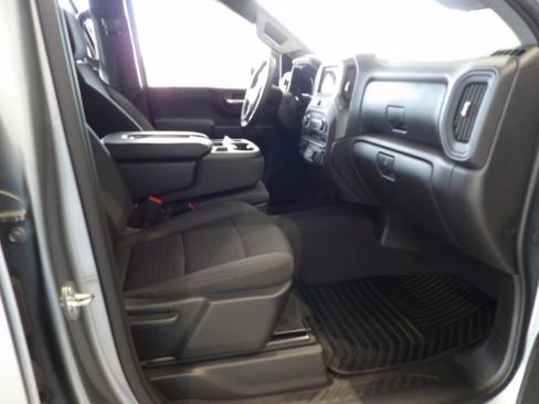 Used 2024 Chevrolet Silverado 2500 Custom w/ Custom Value Package AWD/4WD image 23