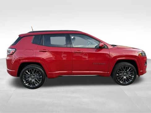 Used 2022 Jeep Compass Limited image 8