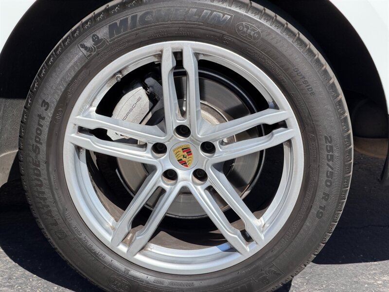 Used 2018 Porsche Macan S AWD/4WD image 37