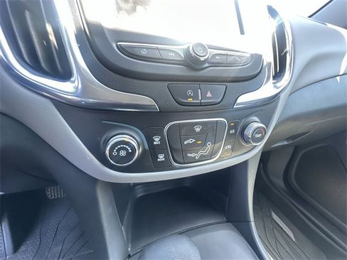 Used 2023 Chevrolet Equinox LS w/ Sport Edition image 16