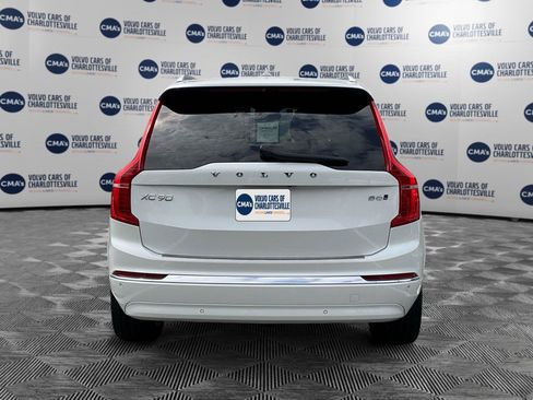 Certified 2024 Volvo XC90 B6 Ultimate w/ Protection Package Premier AWD/4WD image 4