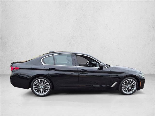 Certified 2023 BMW 530i w/ Premium Package RWD image 4