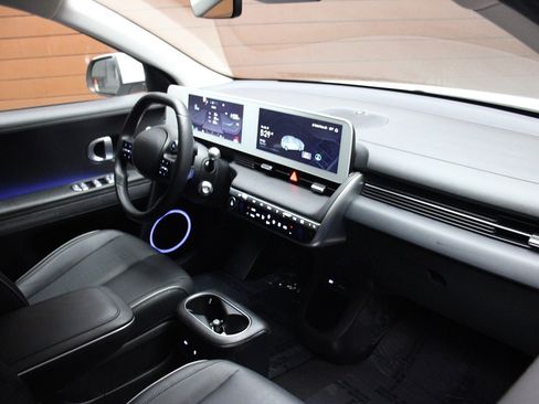 Used 2023 Hyundai Ioniq 5 SEL image 13