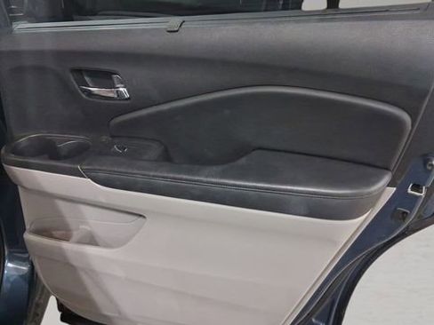 Used 2021 Honda Pilot Special Edition image 17