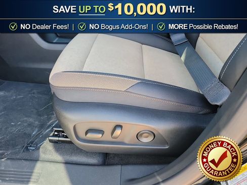 New 2026 Chevrolet Equinox ACTIV w/ Convenience Package III FWD image 16