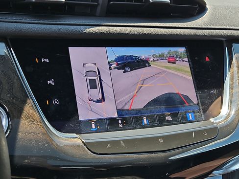 Used 2021 Cadillac XT6 Premium Luxury AWD/4WD image 19