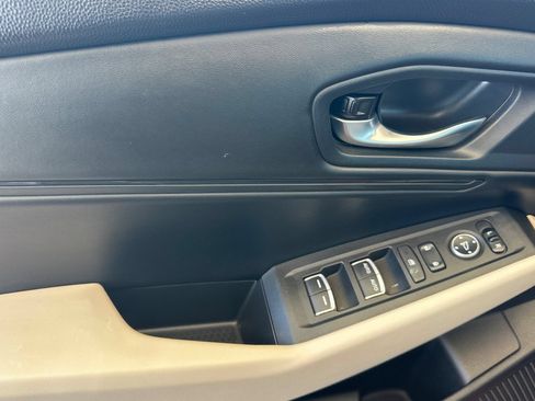 Certified 2025 Honda Accord SE image 11
