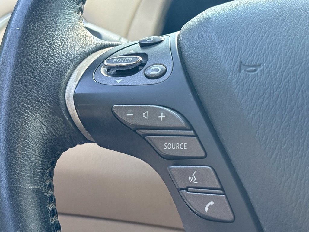 Used 2017 Nissan Pathfinder SL w/ SL Premium Package FWD image 17