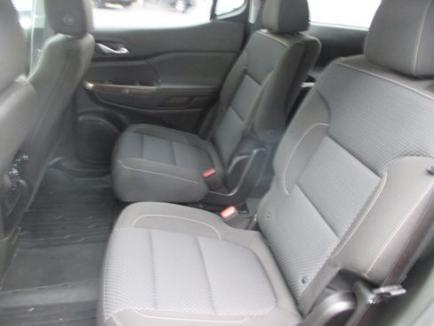 Used 2023 GMC Acadia SLE w/ Driver Convenience Package image 13