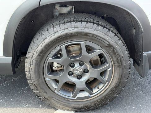 Used 2023 Honda Pilot TrailSport image 40