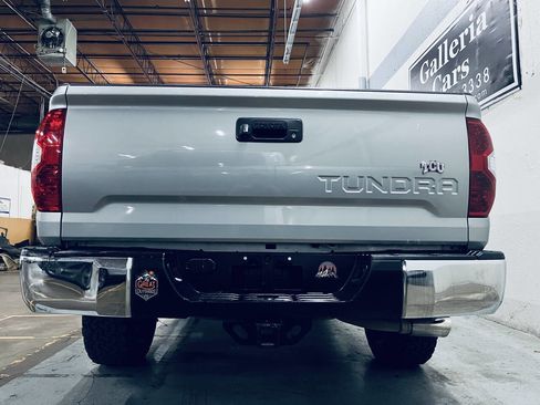 Used 2016 Toyota Tundra SR5 w/ SR5 Upgrade Package RWD image 7