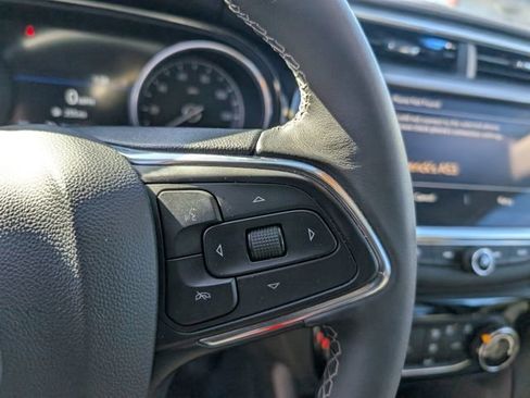 Used 2022 Buick Encore GX Preferred w/ Sport Touring Package image 18
