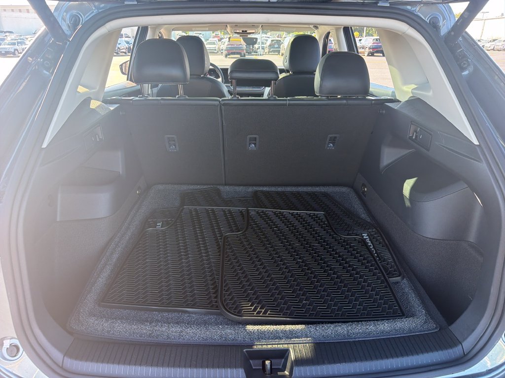 Certified 2026 Volkswagen Tiguan SE AWD/4WD image 27