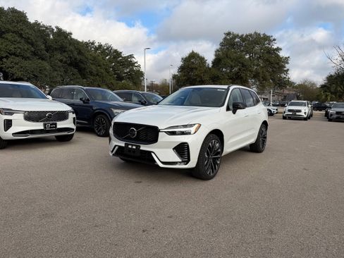 New 2026 Volvo XC60 B5 Ultra w/ Protection Package Premier image 2
