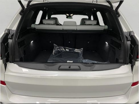 New 2026 BMW X5 xDrive40i image 5
