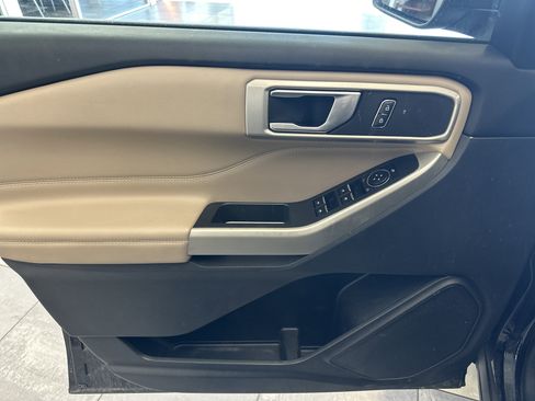 Used 2023 Ford Explorer XLT w/ Equipment Group 202A image 19