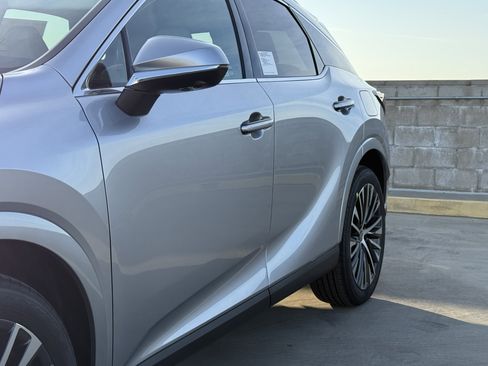 New 2026 Lexus RX 350 RX 350h Premium+ image 8
