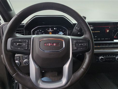 Used 2023 GMC Sierra 1500 SLE image 11